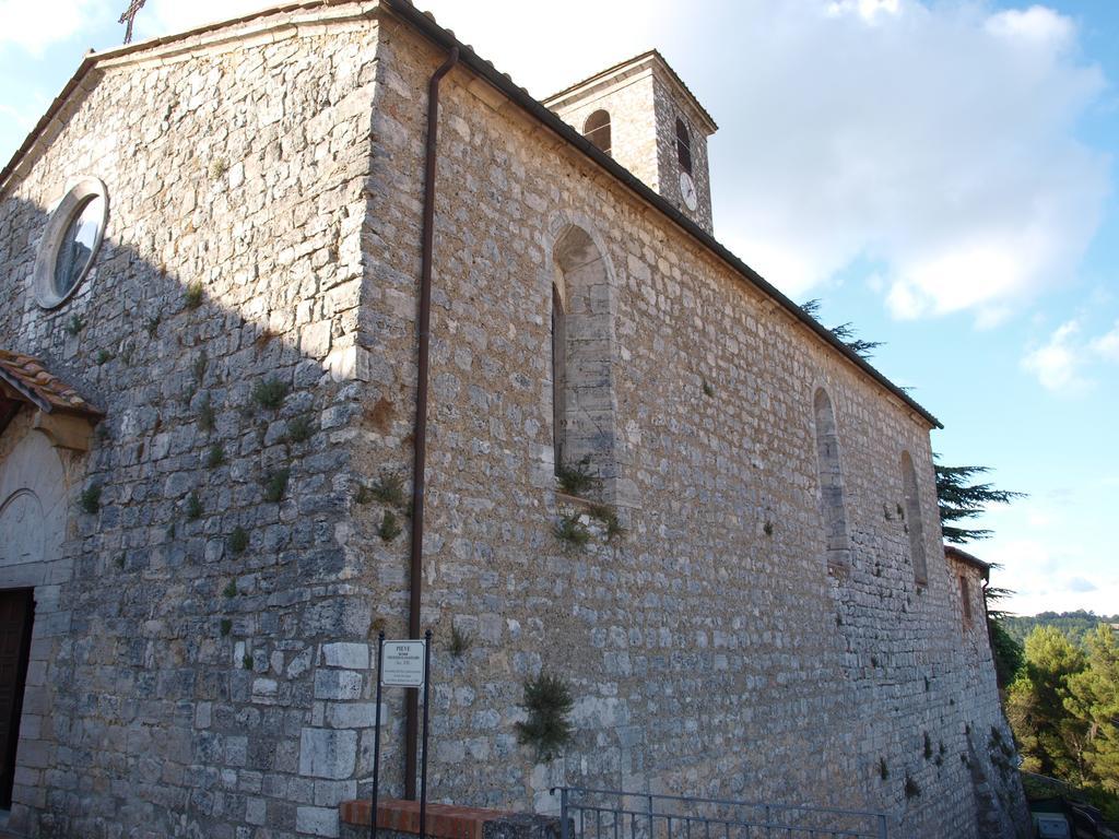 Locanda La Pieve Hotel Semproniano Buitenkant foto