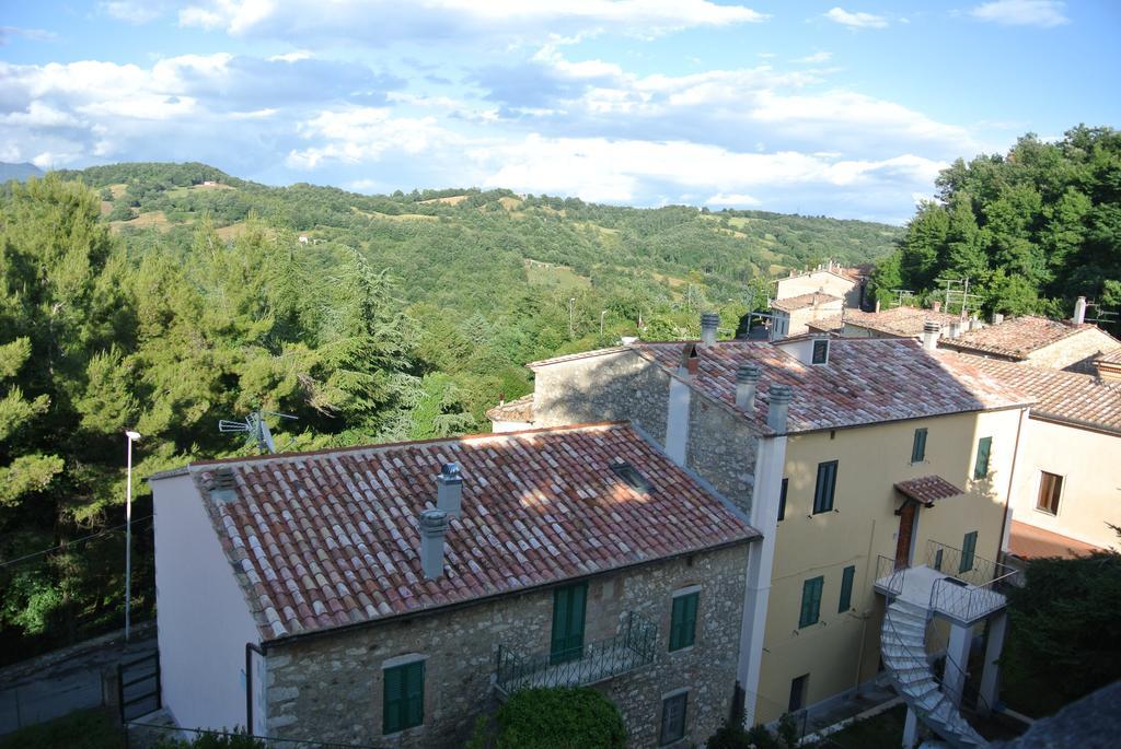 Locanda La Pieve Hotel Semproniano Buitenkant foto