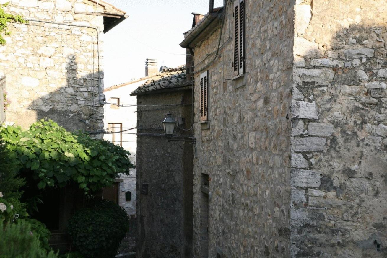 Locanda La Pieve Hotel Semproniano Buitenkant foto