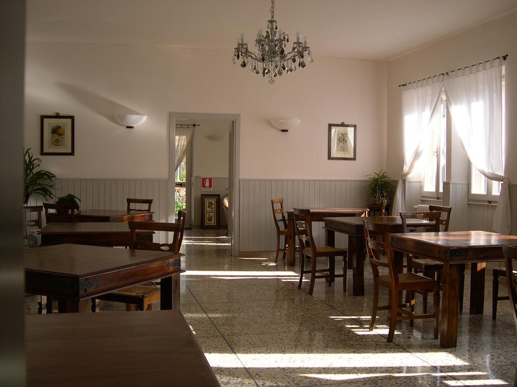 Locanda La Pieve Hotel Semproniano Buitenkant foto